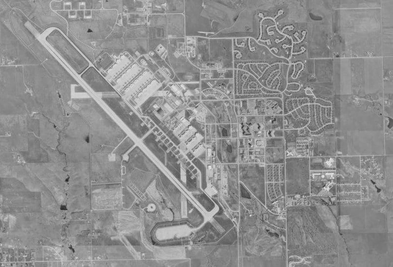 Contexto · Base Aérea de Ellsworth (Dakota del Sur)