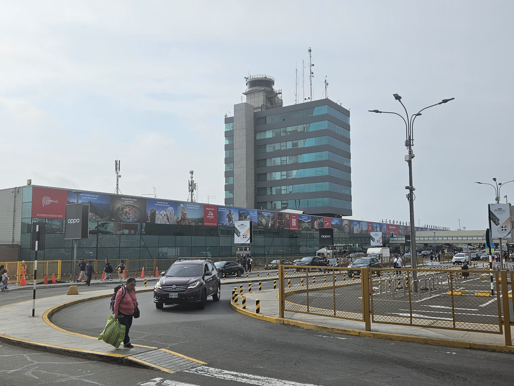 Contexto · el aeropuerto Jorge Chávez (Lima, Perú), donde ocurrió el doble avistamiento
