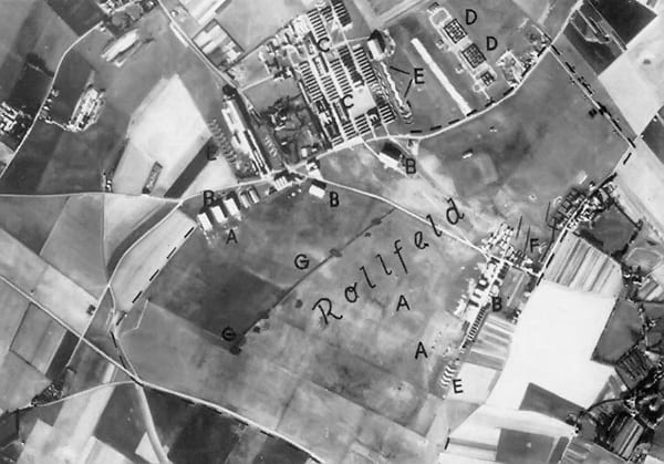 Contexto · RAF Manston (Kent, Inglaterra), base del interceptor con orden de disparar