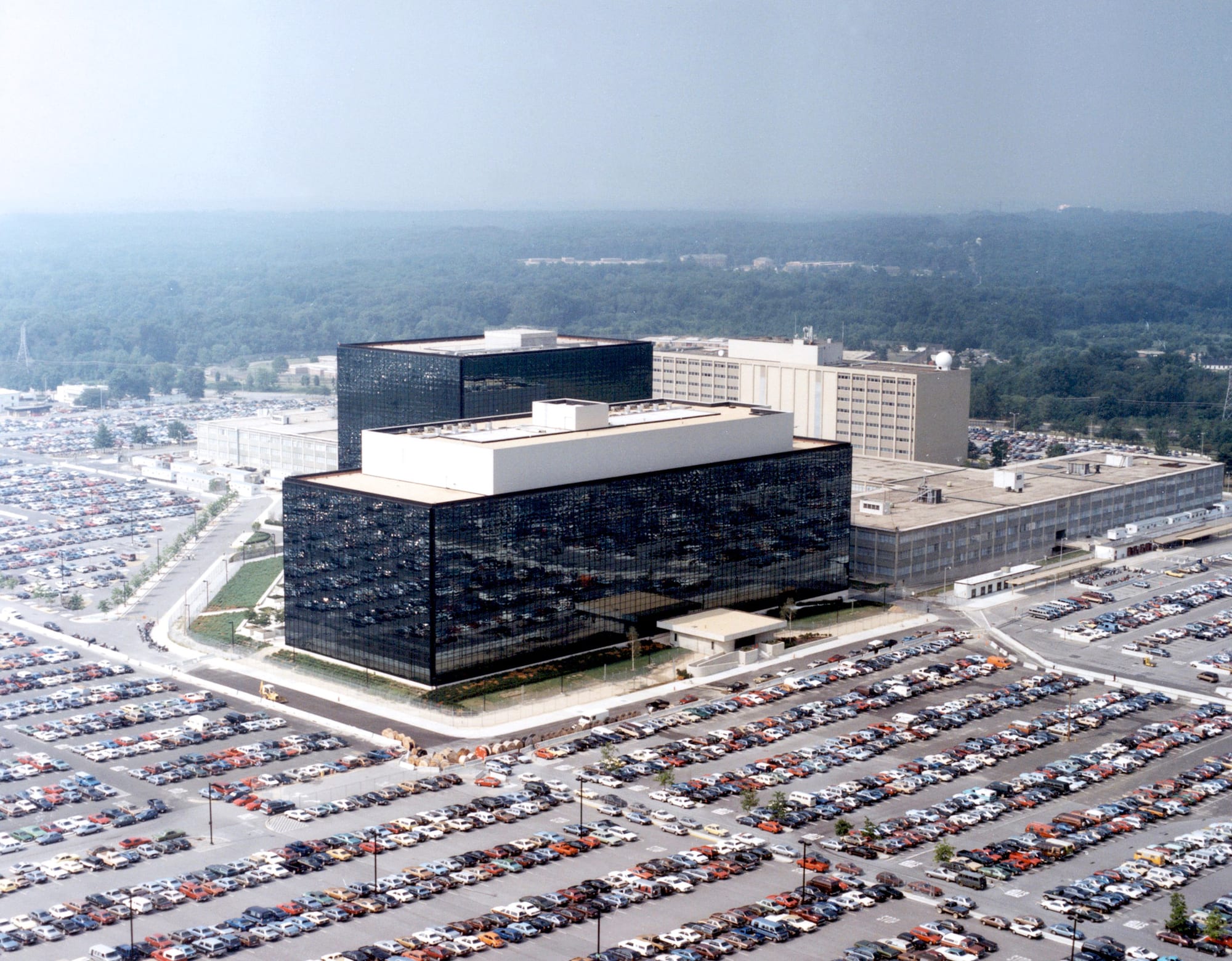 Contexto · la sede de la NSA en Fort Meade (Maryland)