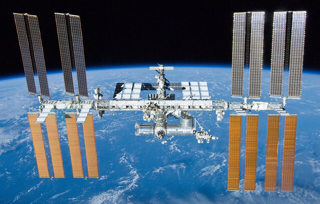 Contexto · la Estación Espacial Internacional, el objeto que el comité consideró más probable