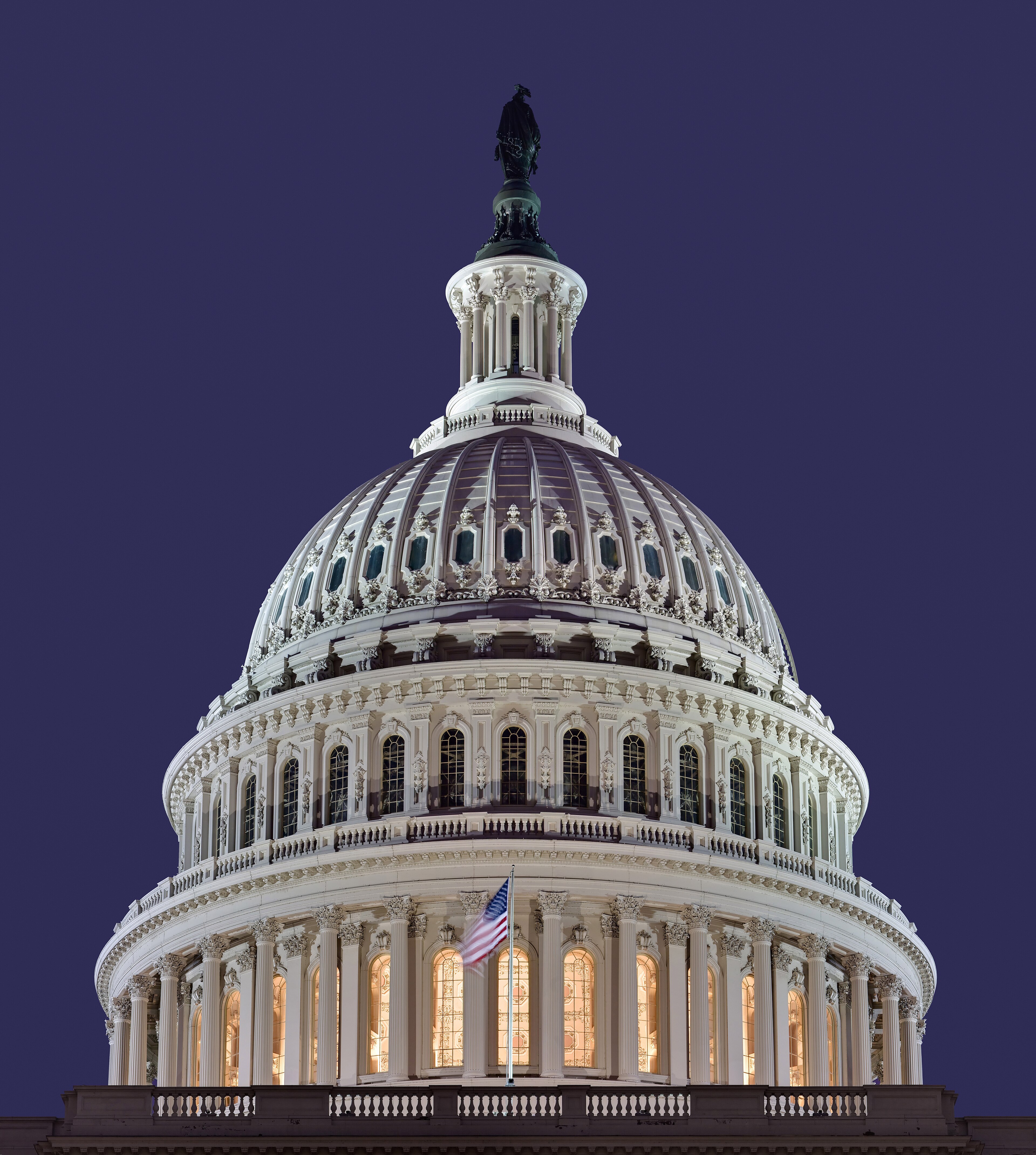 Contexto · el Capitolio de EE.UU., sede del Senado que tramitó el UAP Disclosure Act