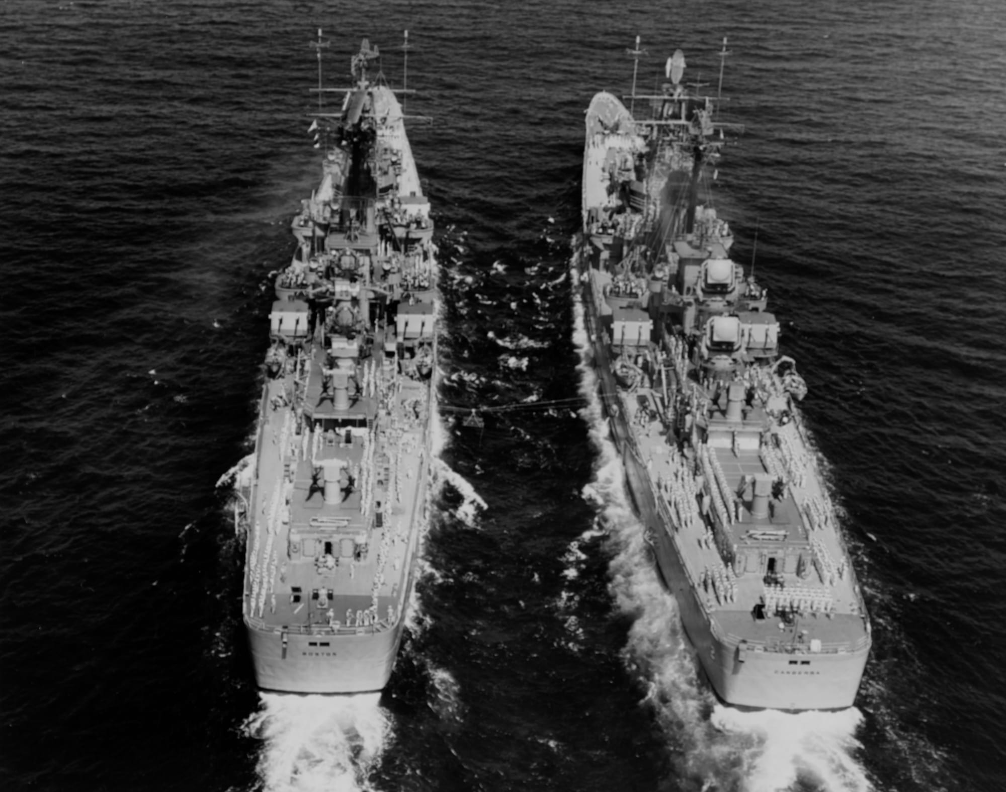 Contexto · el crucero USS Boston, alcanzado por fuego amigo durante el incidente de la DMZ